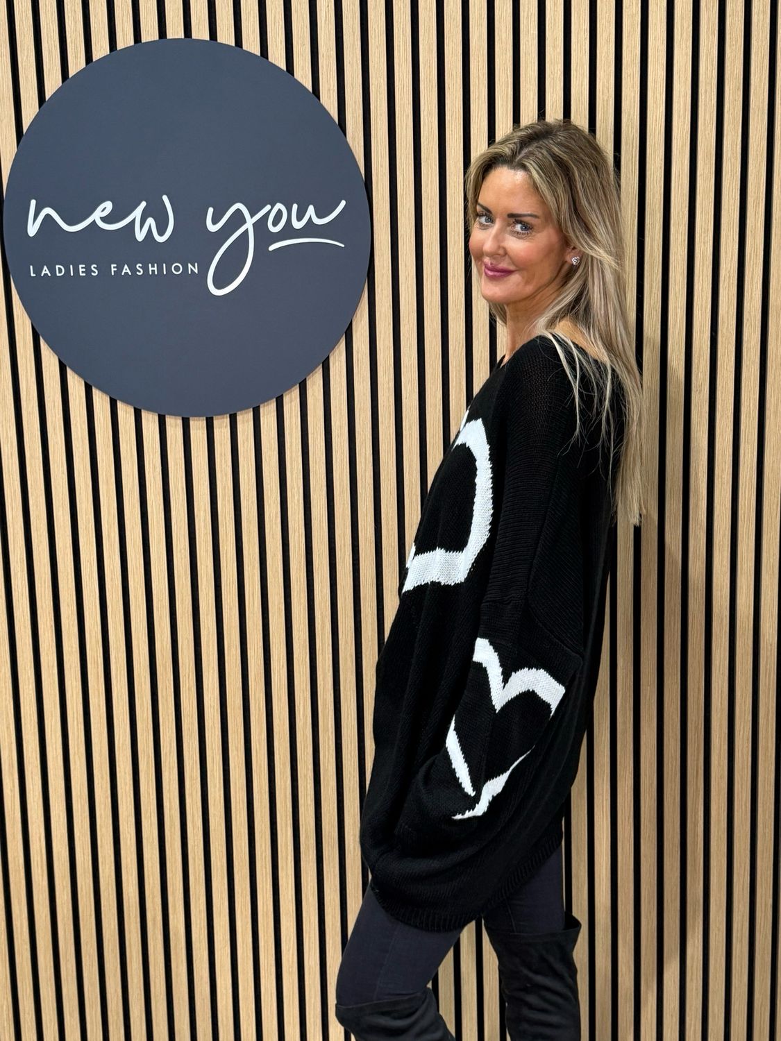 Heart Print Oversized Jumper - Black