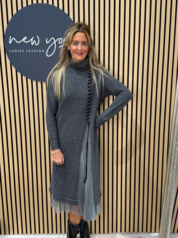 Layered Knit &amp; Pleated Dress - Grey