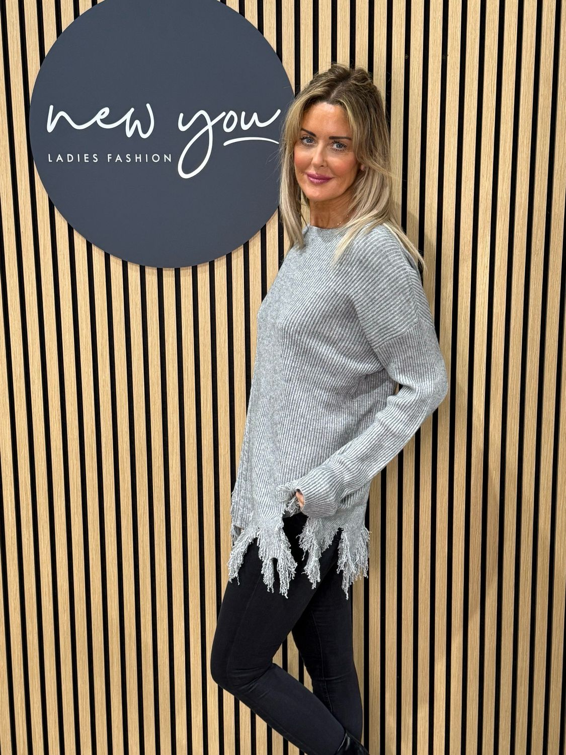 Distressed Hem Ribbed Jumper - Grey