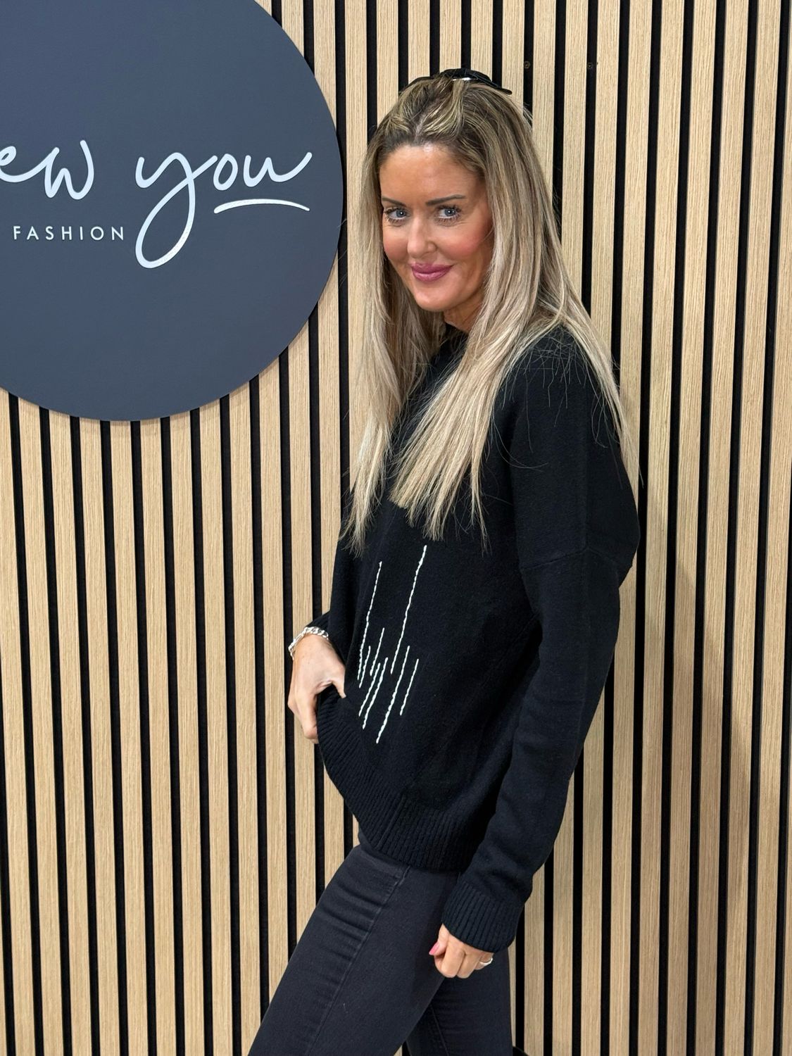 Abstract Stitch Knit Jumper - Black