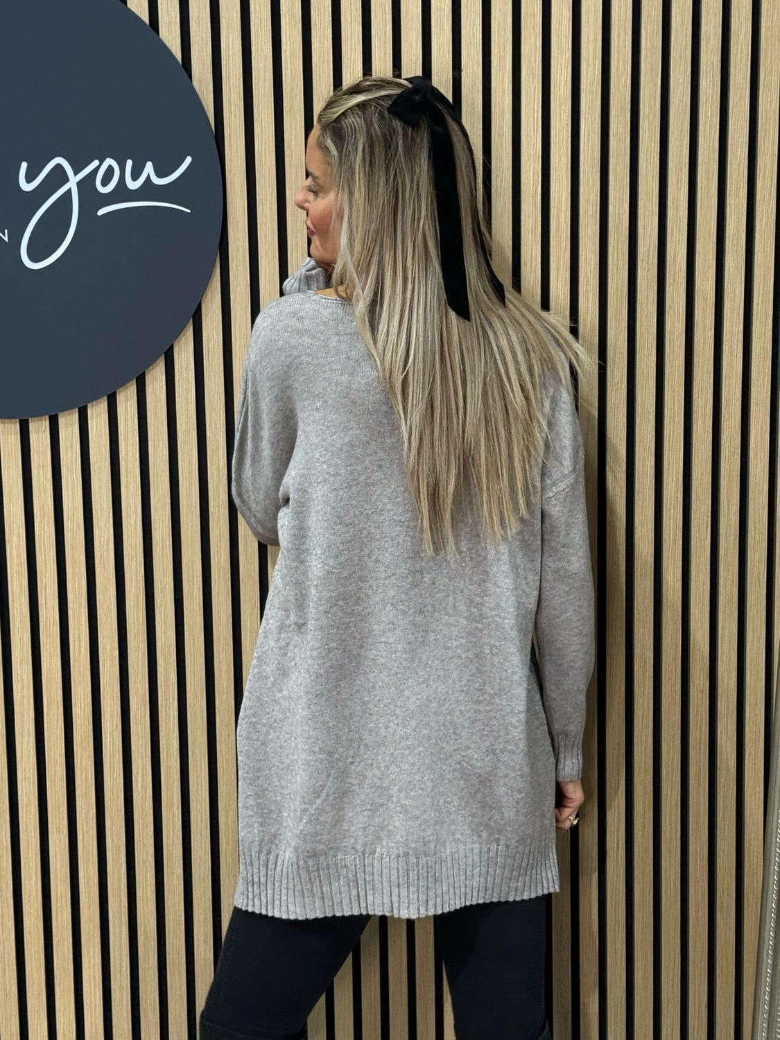 Cable Detail V-neck Jumper - Oatmeal