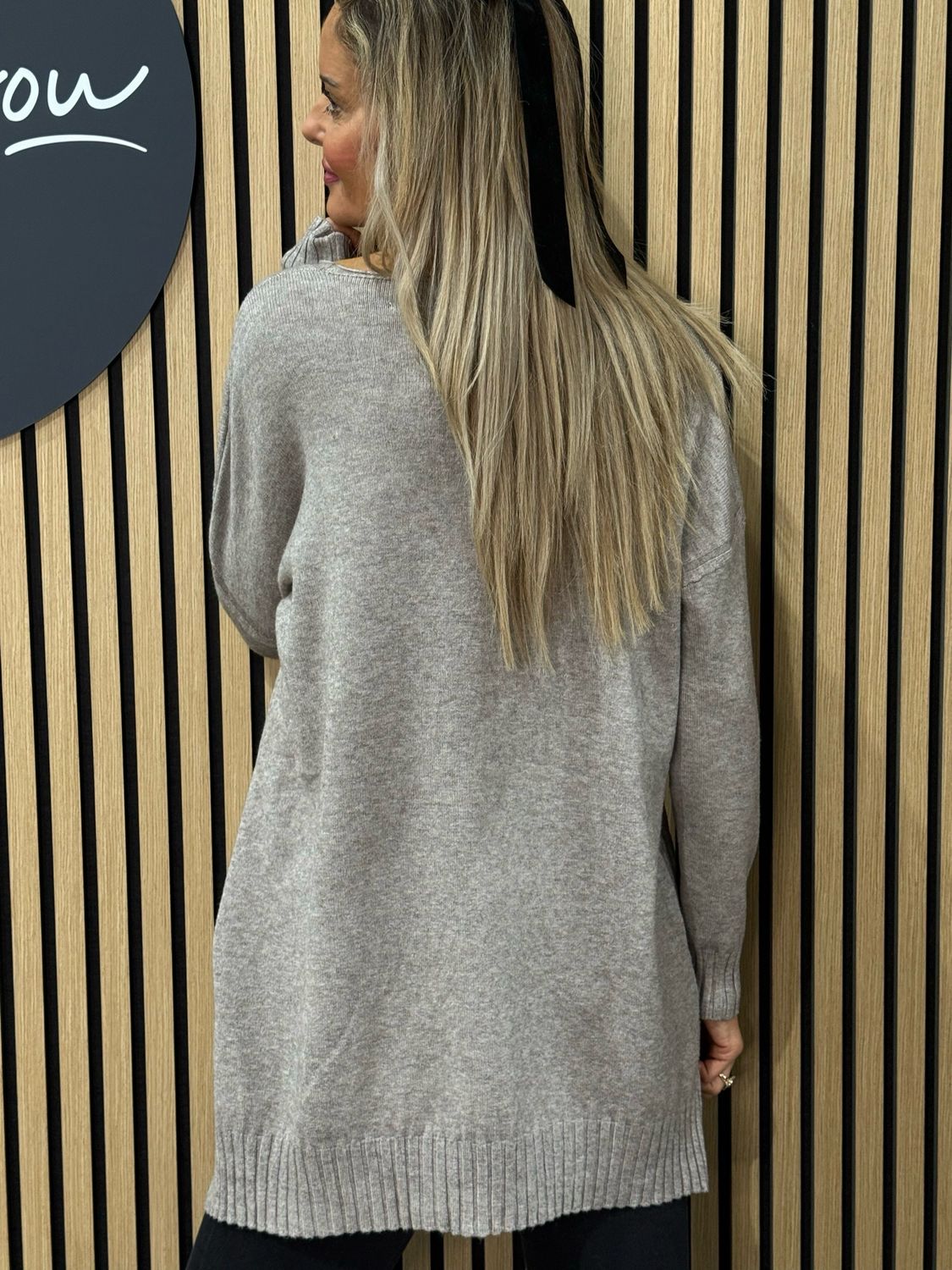 Cable Detail V-neck Jumper - Oatmeal