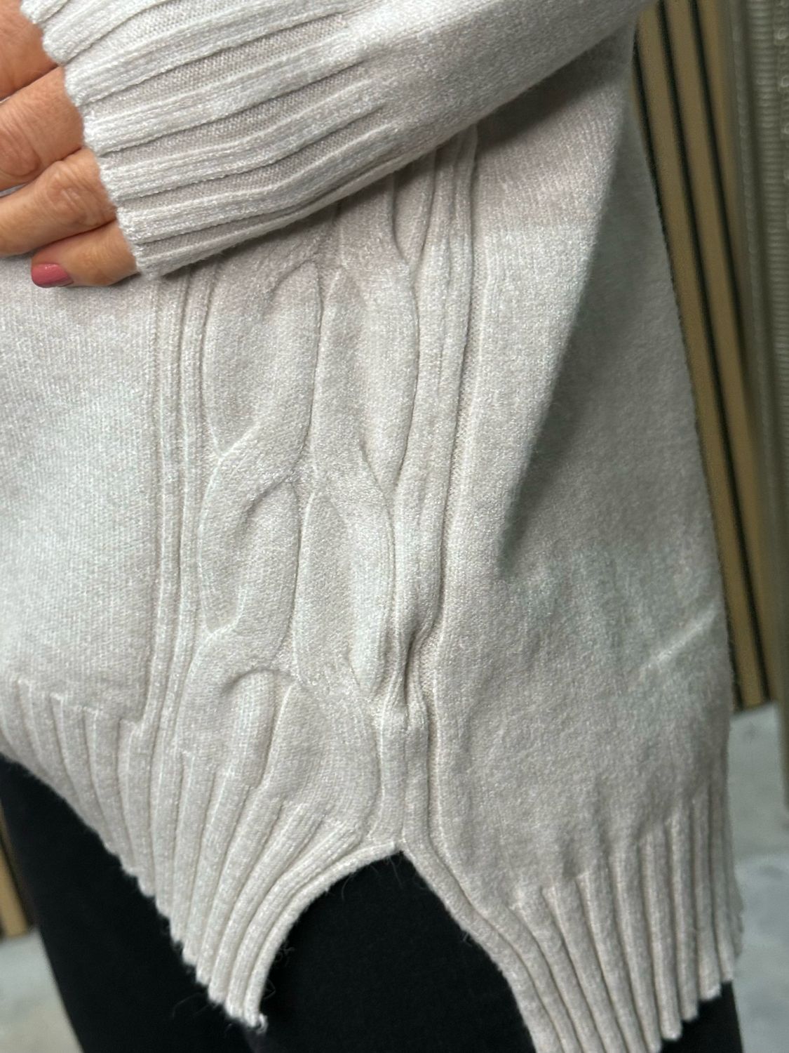 Cable Detail V-neck Jumper - Cream