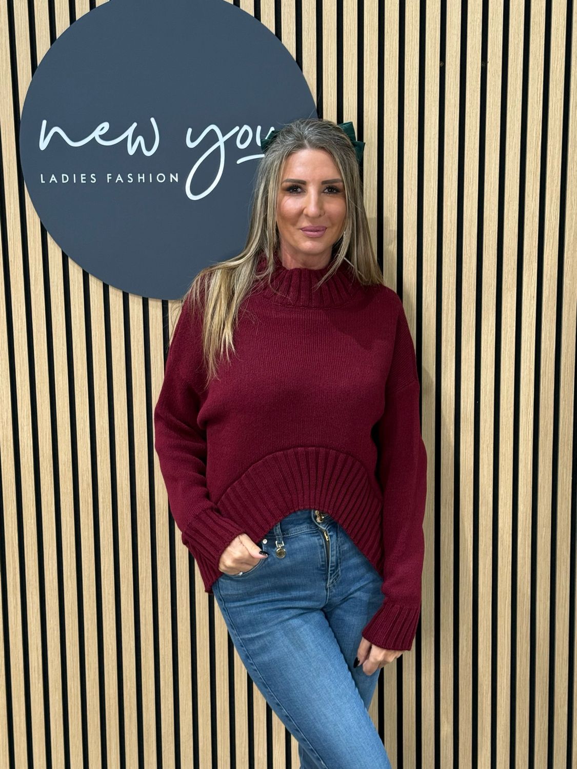 Asymmetric Ribbed Hem Jumper - Burgundy