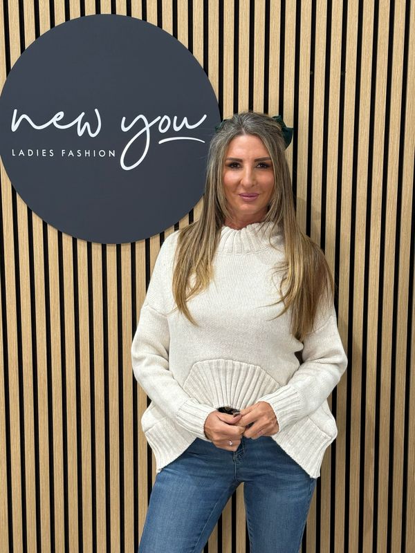 Asymmetric Ribbed Hem Jumper - Cream