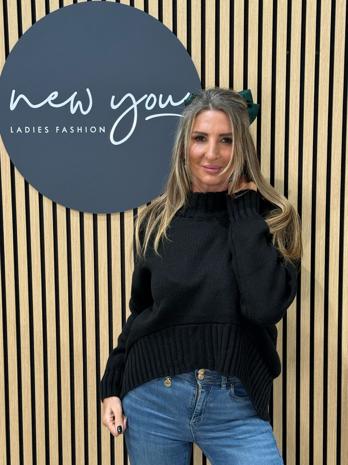 Asymmetric Ribbed Hem Jumper - Black