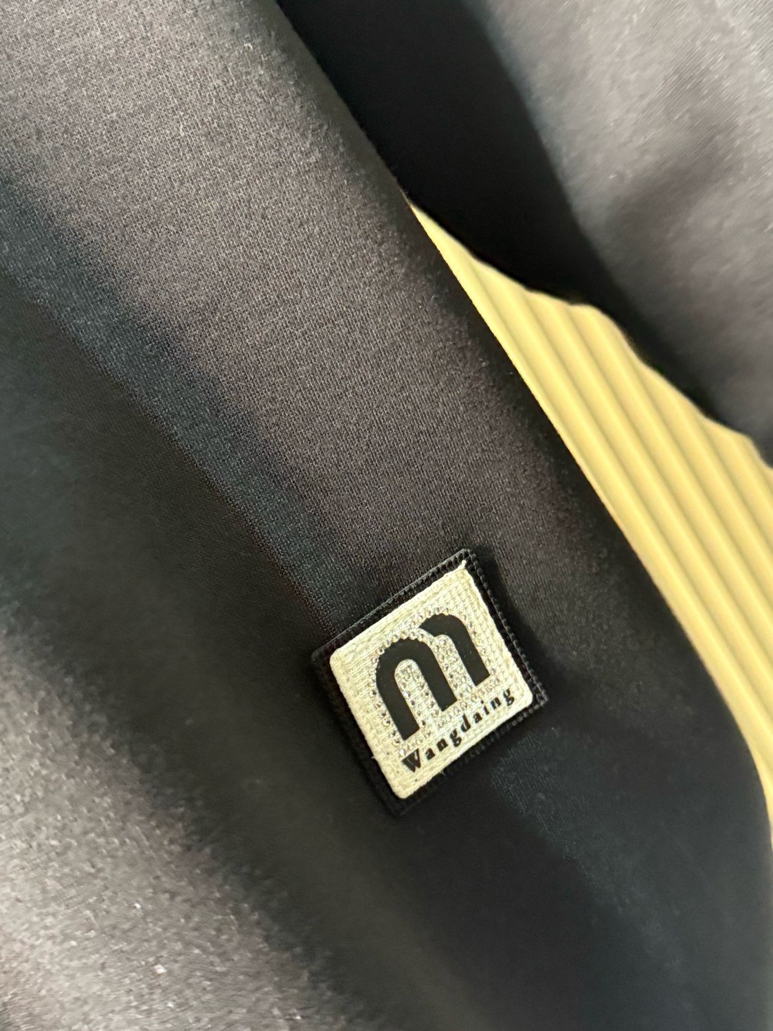 Relaxed Hooded Jumper With Contrast Hem - Black