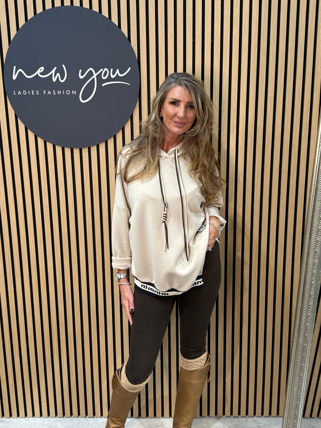 Relaxed Hooded Jumper With Contrast Hem - Beige