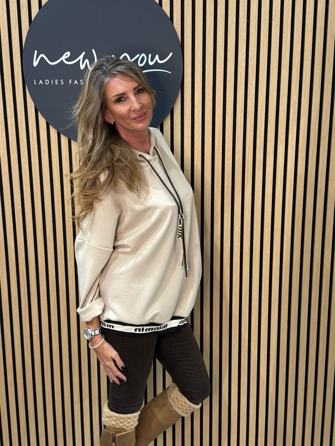 Relaxed Hooded Jumper With Contrast Hem - Beige