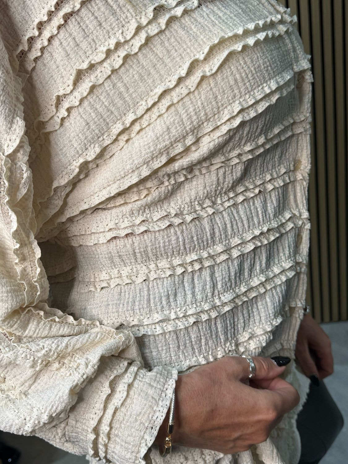 Textured Ruffle Shirt - Cream