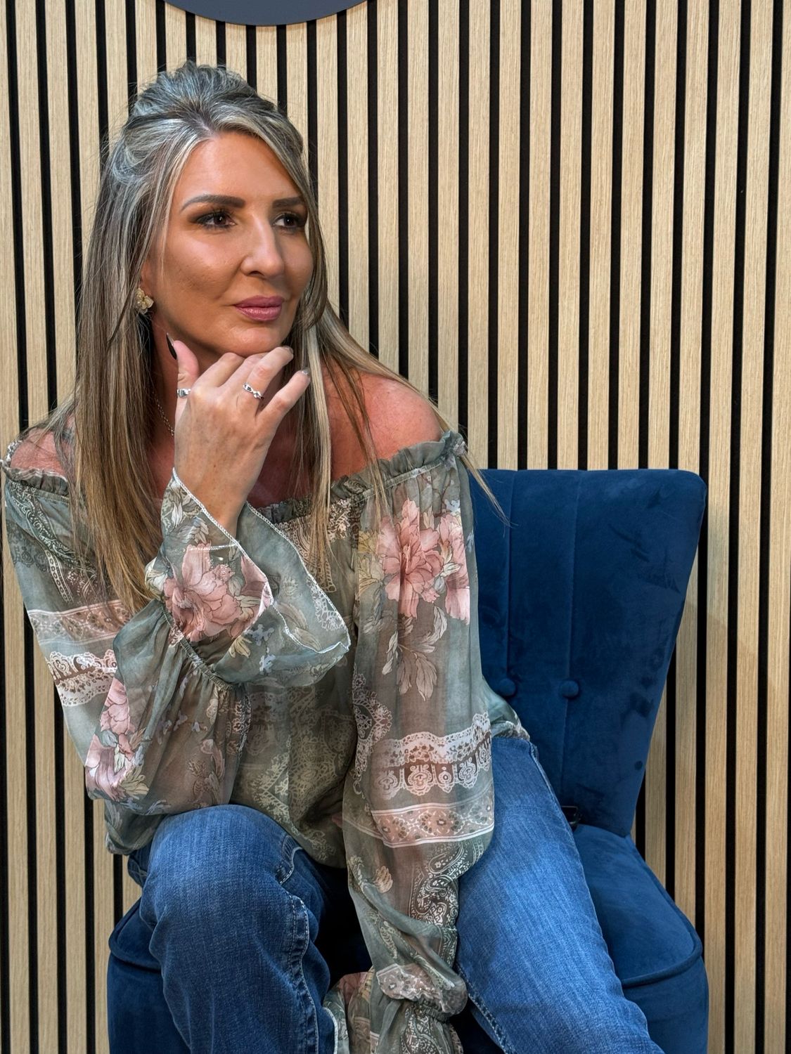 Floral - Off Shoulder Blouse - Khaki