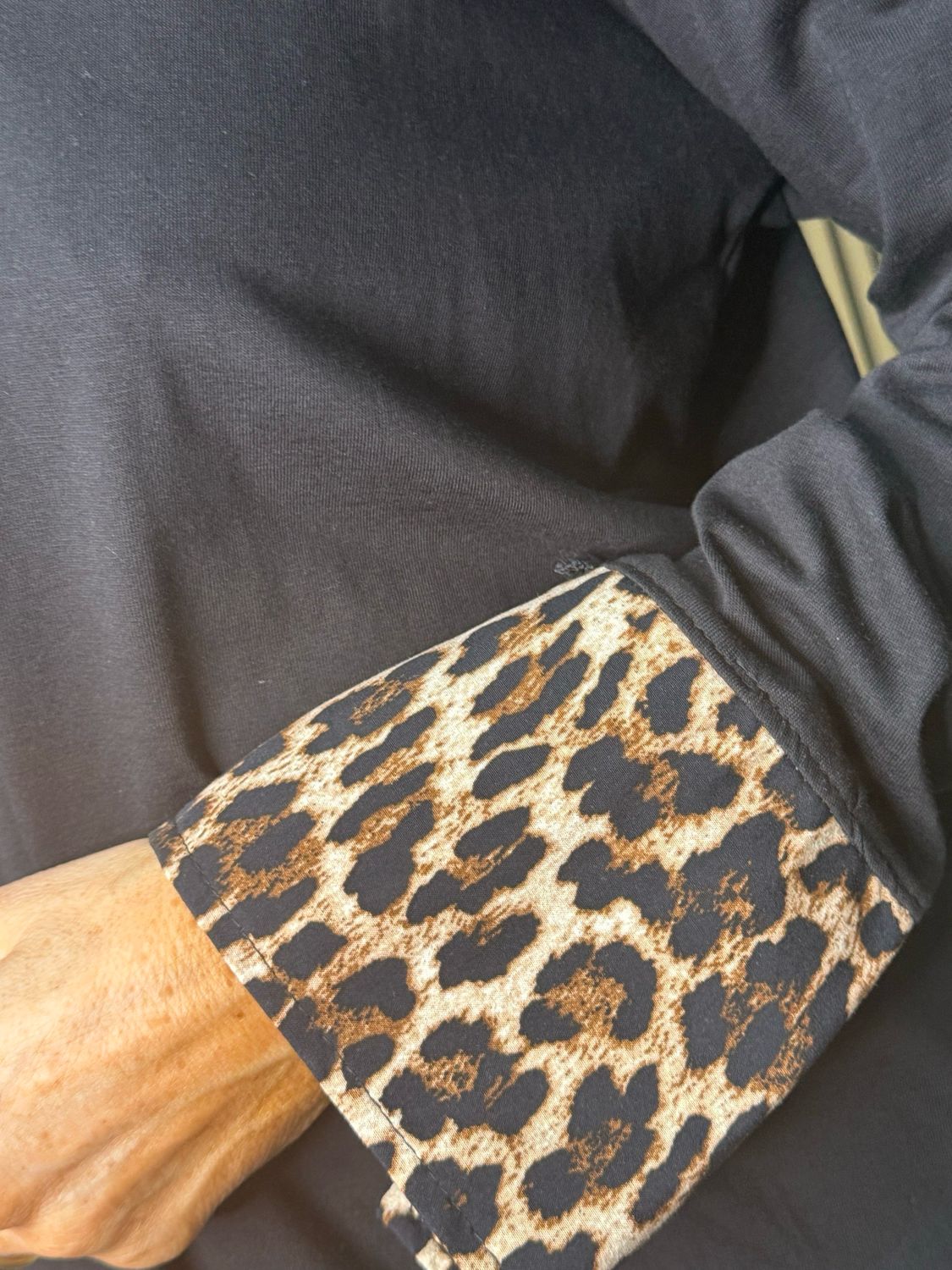 Classic V Neck Shirt - Black Leopard