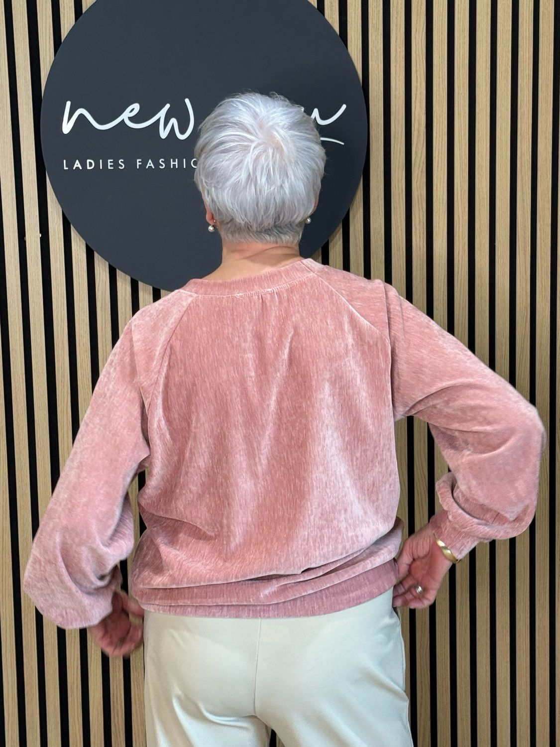 Amour Velvet Jumper - Pink