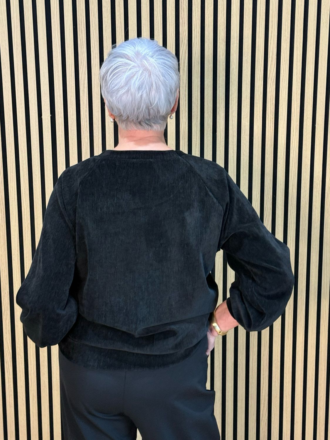 Amour Velvet Jumper - Black