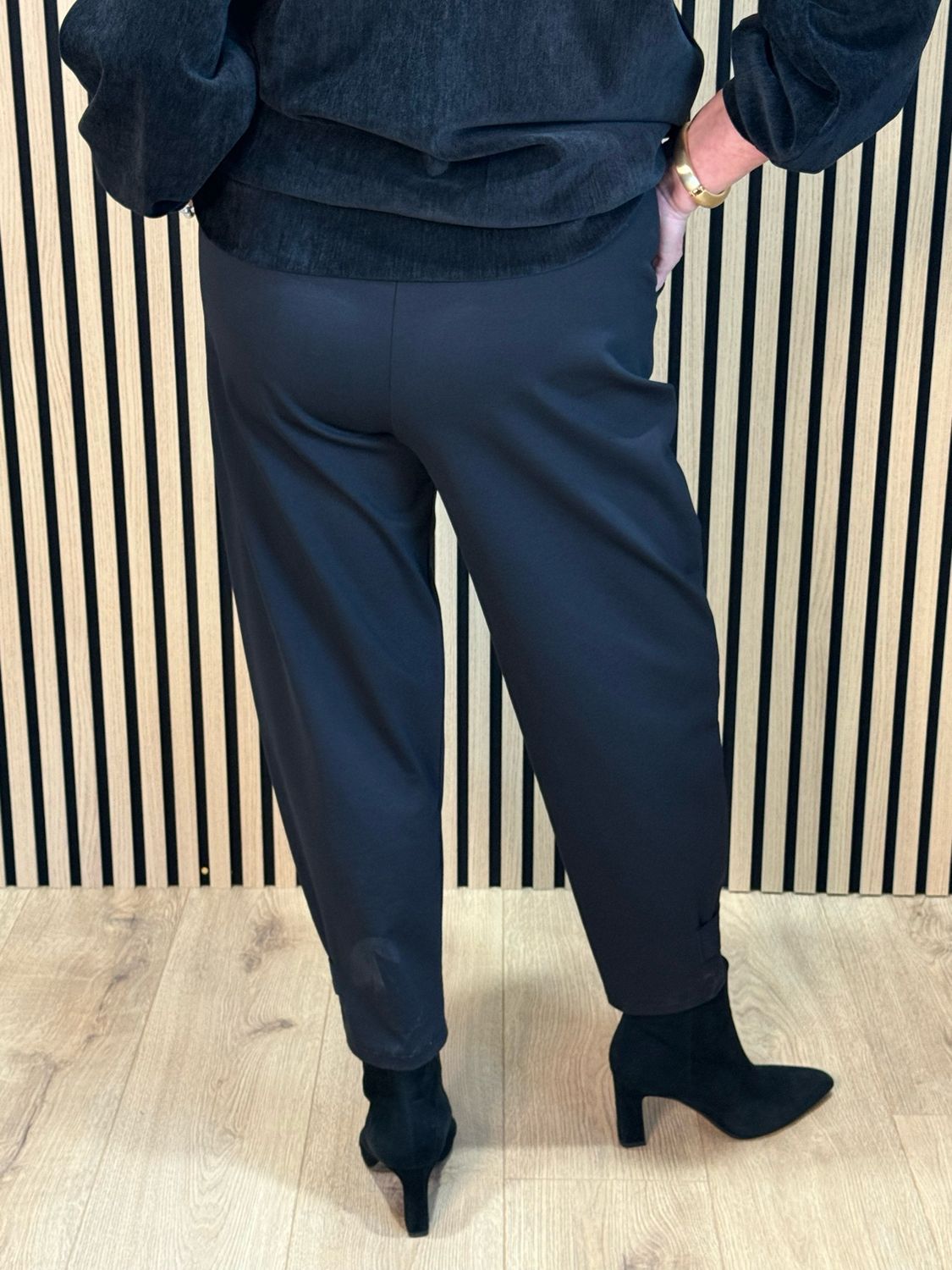 Cotton Stretch Tapered Trousers - Black