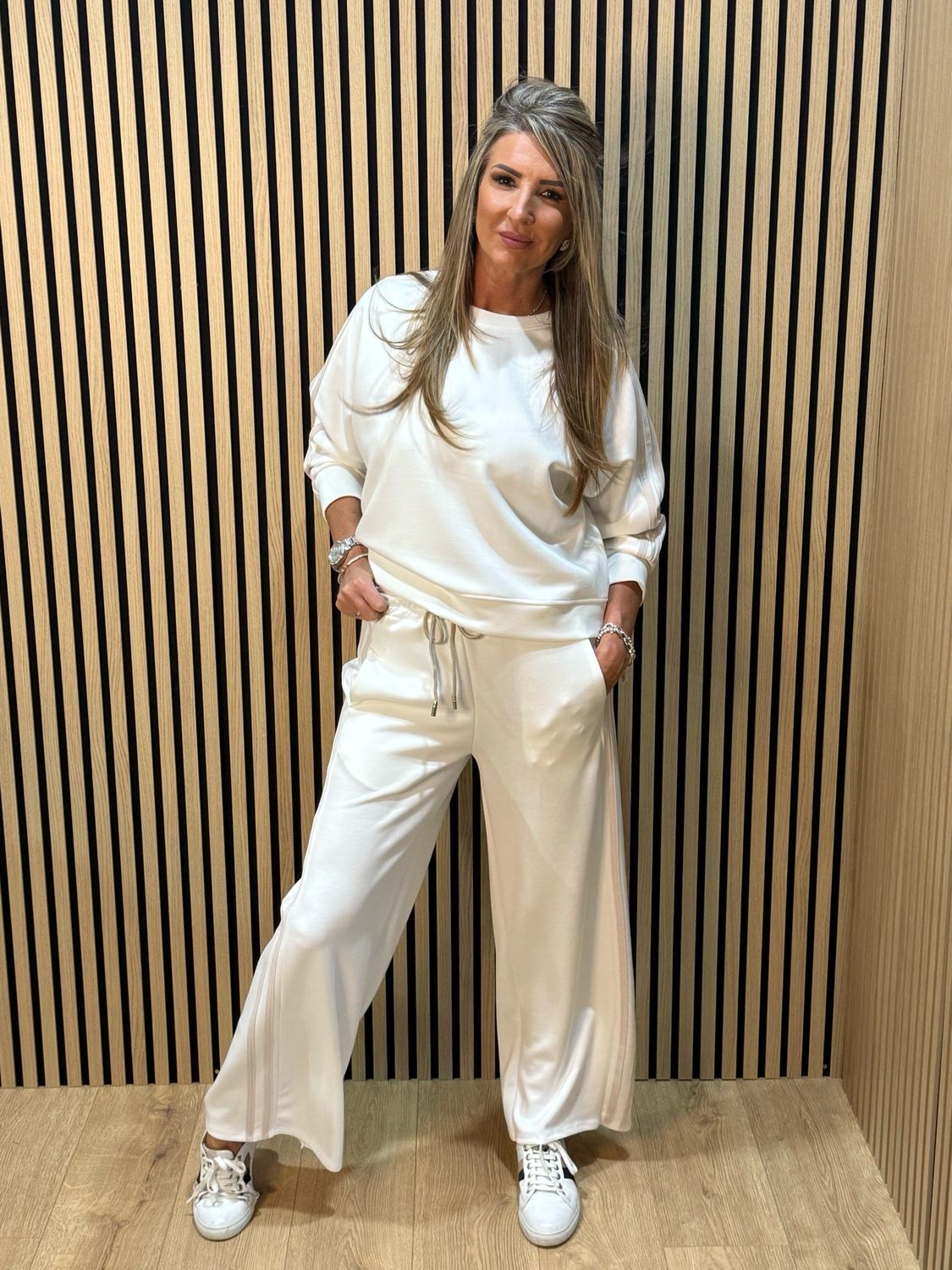 Relaxed - Stripe Detail Co-Ord Set - White