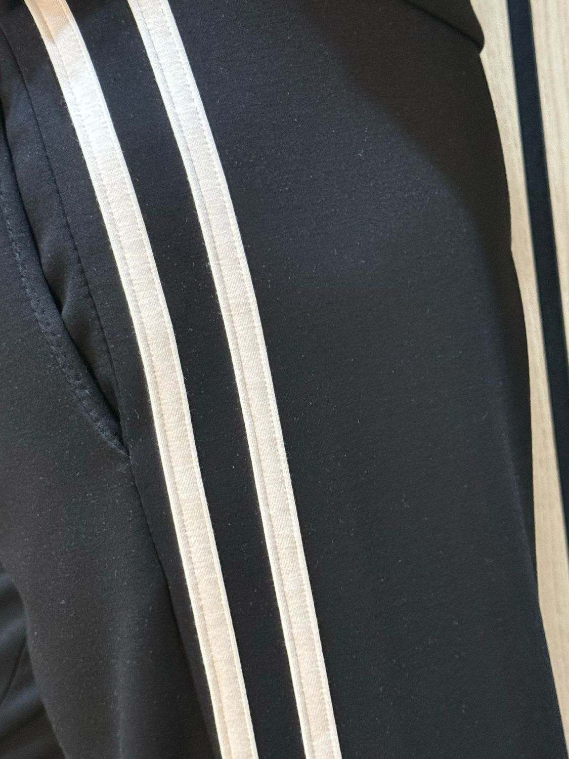 Relaxed - Stripe Detail Co-Ord Set - Black