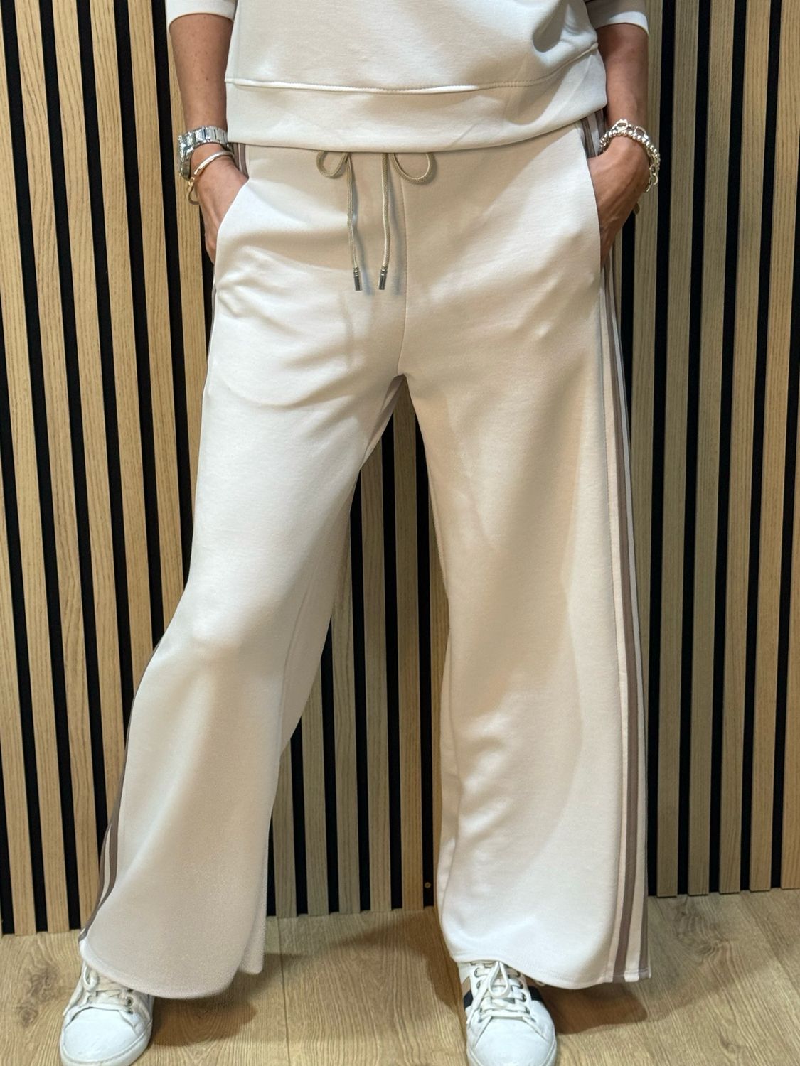 Relaxed - Stripe Detail Co-Ord Set - Mocha