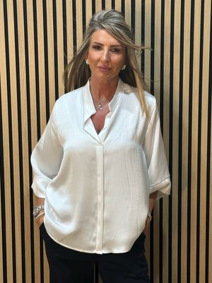 Chic V-neck Top - White