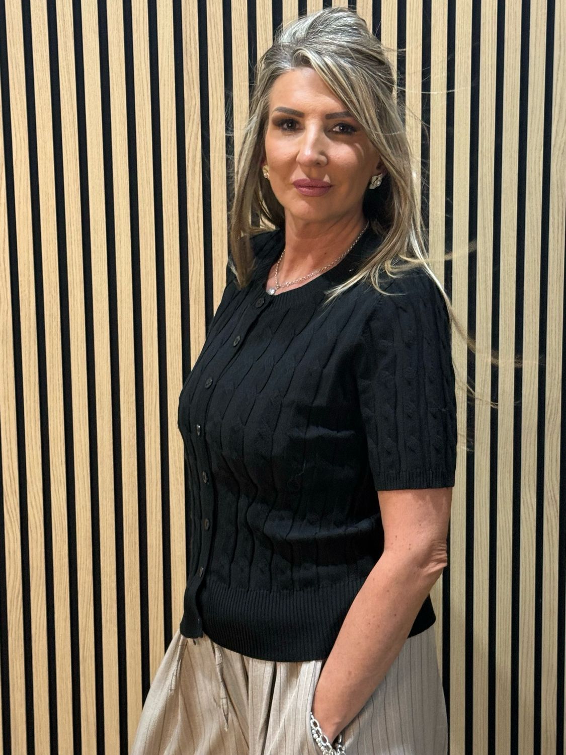 Short Sleeve Cable Knot Top - Black