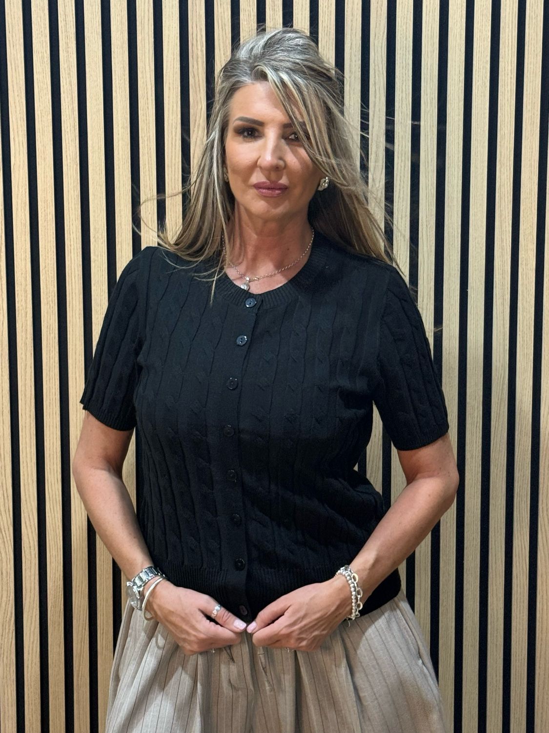 Short Sleeve Cable Knot Top - Black