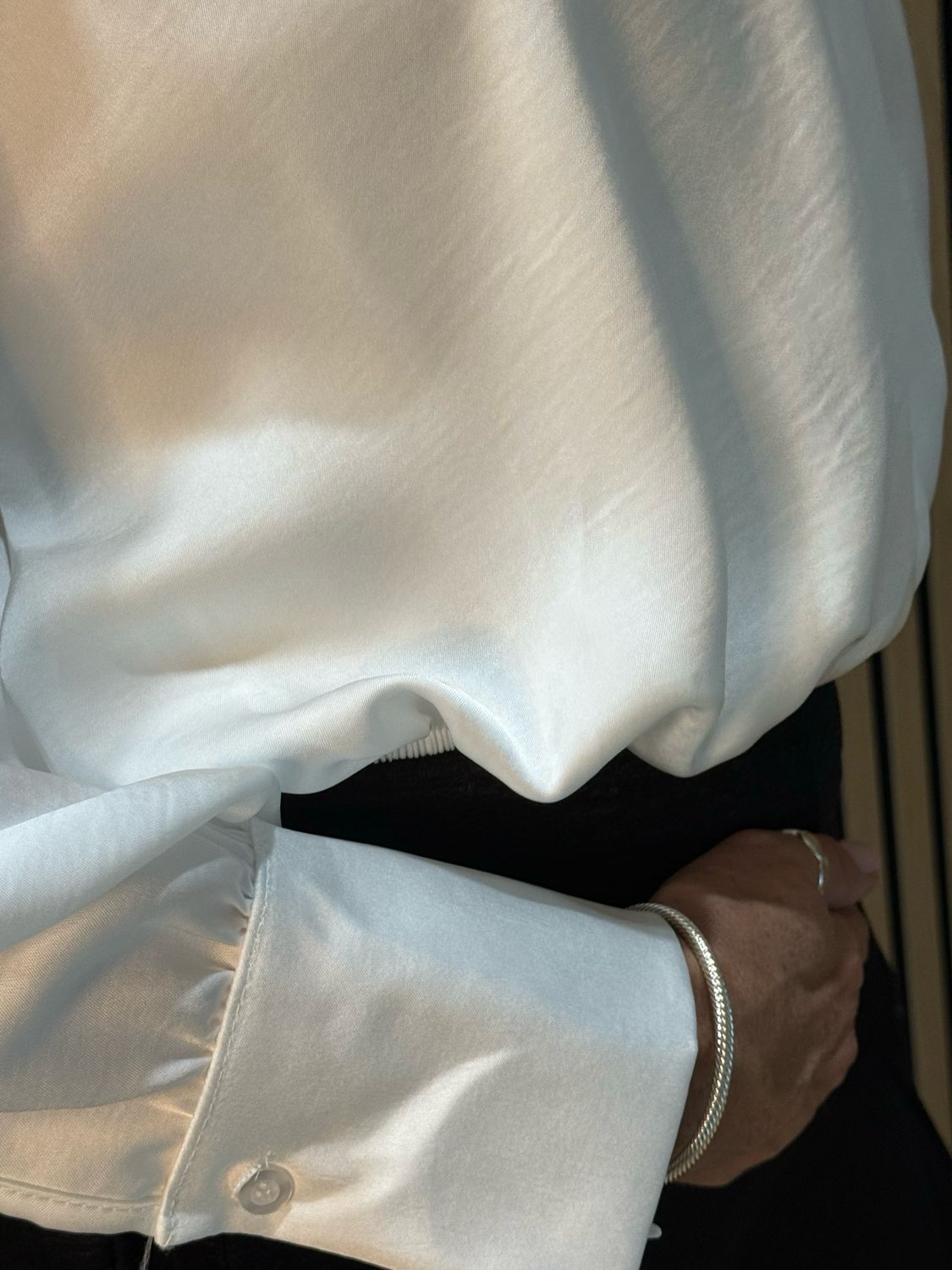 Elastic Hem Button Shirt - White