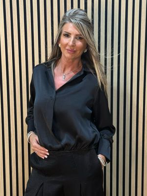 Elastic Hem Button Shirt - Black