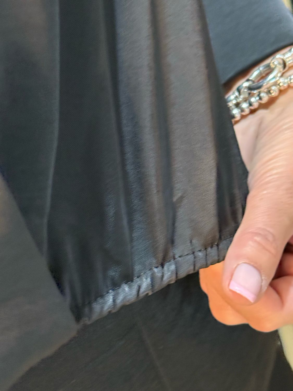 Elastic Hem Button Shirt - Black