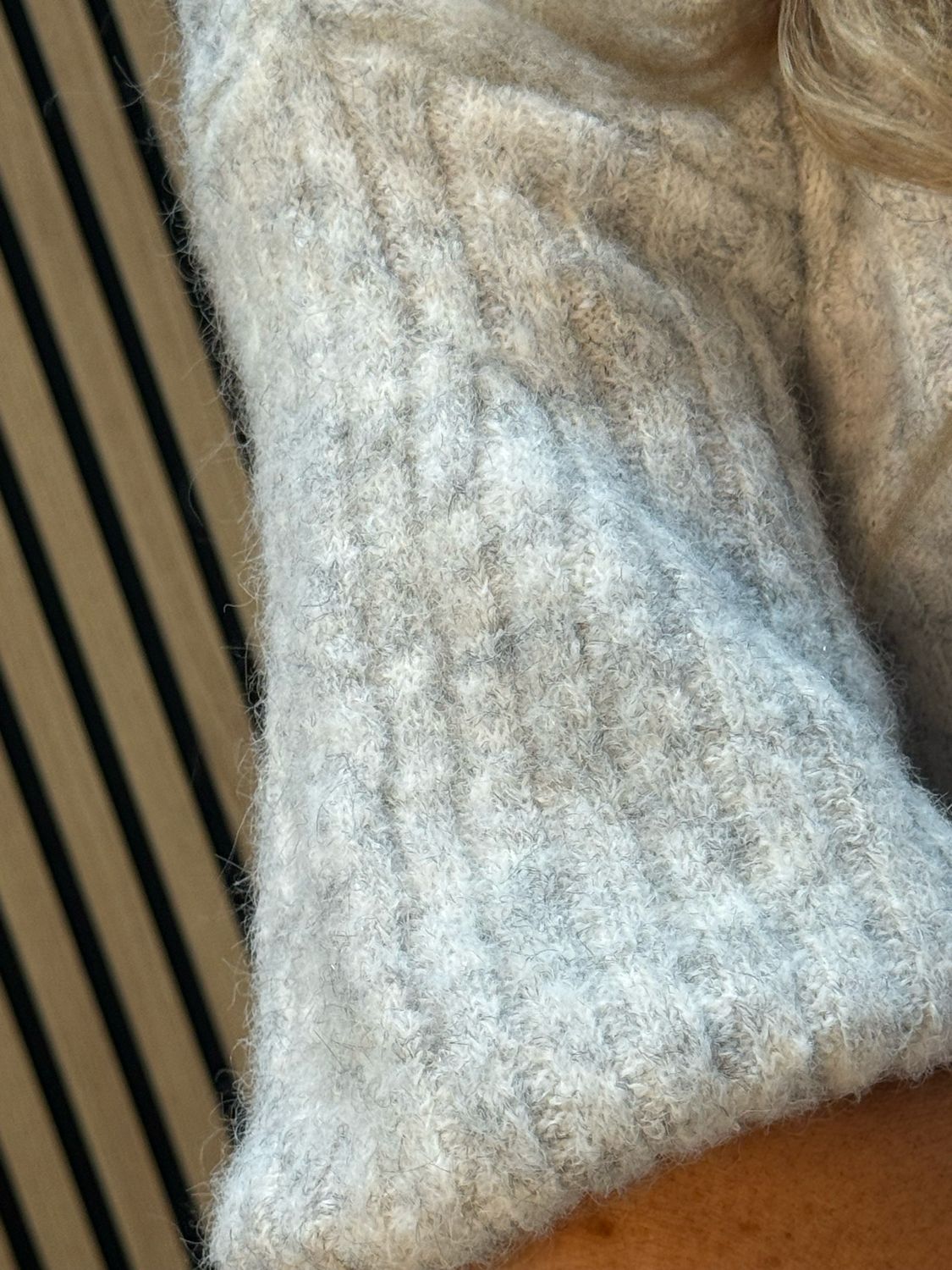 Ribbed Puff Sleeve Jumper - Grey