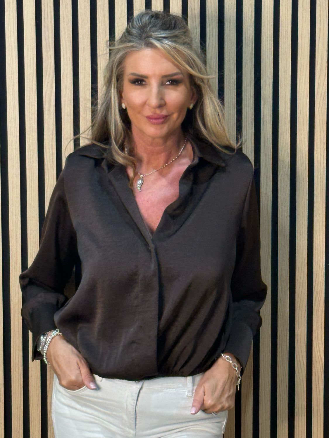 Elastic Hem Button Shirt - Brown