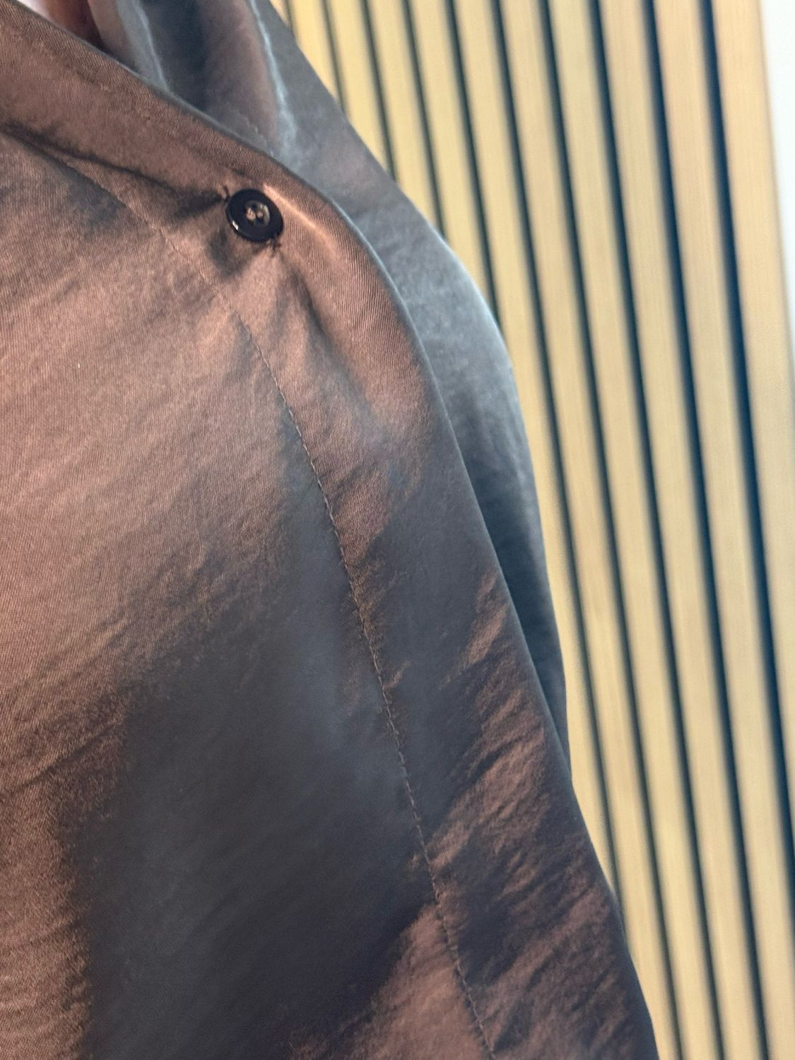 Elastic Hem Button Shirt - Brown