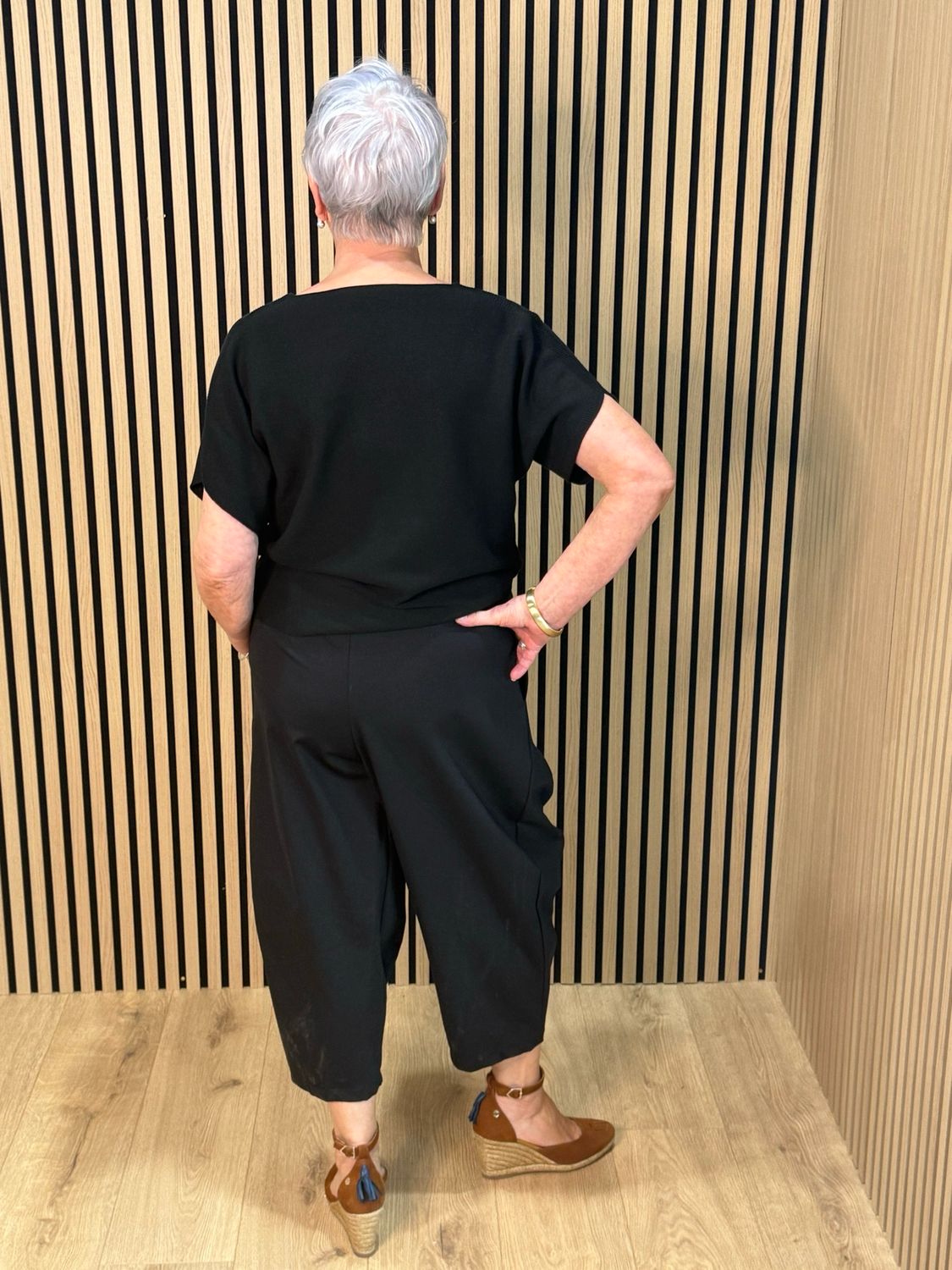 Wrapped Front Cropped Trousers - Black