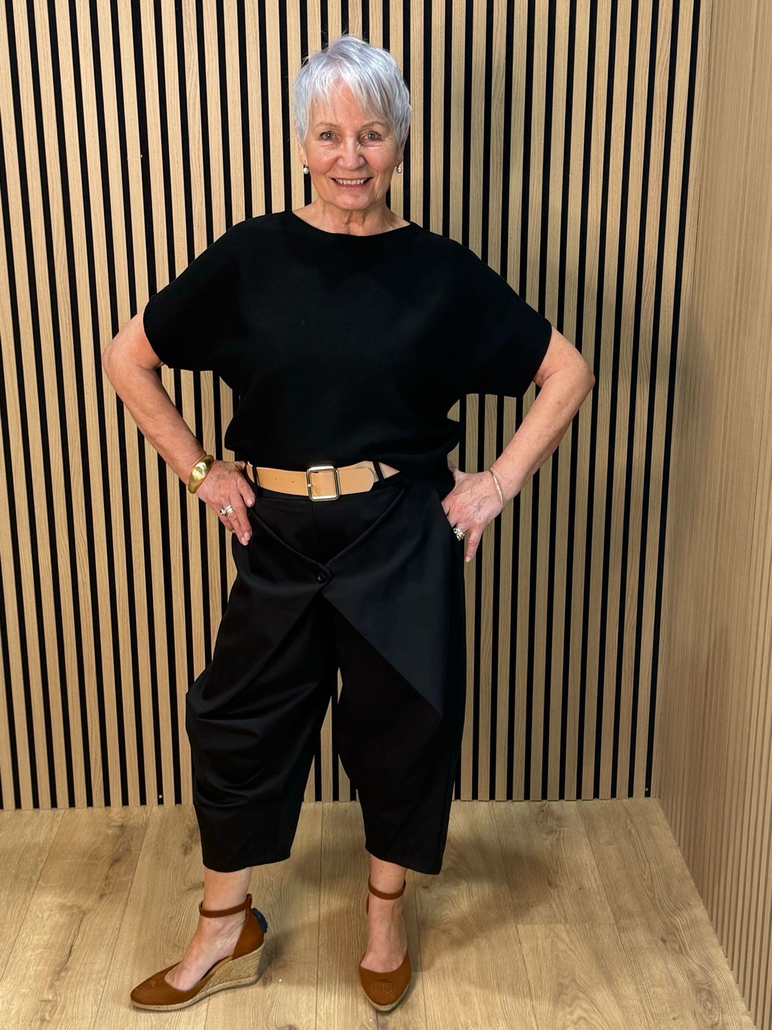 Wrapped Front Cropped Trousers - Black