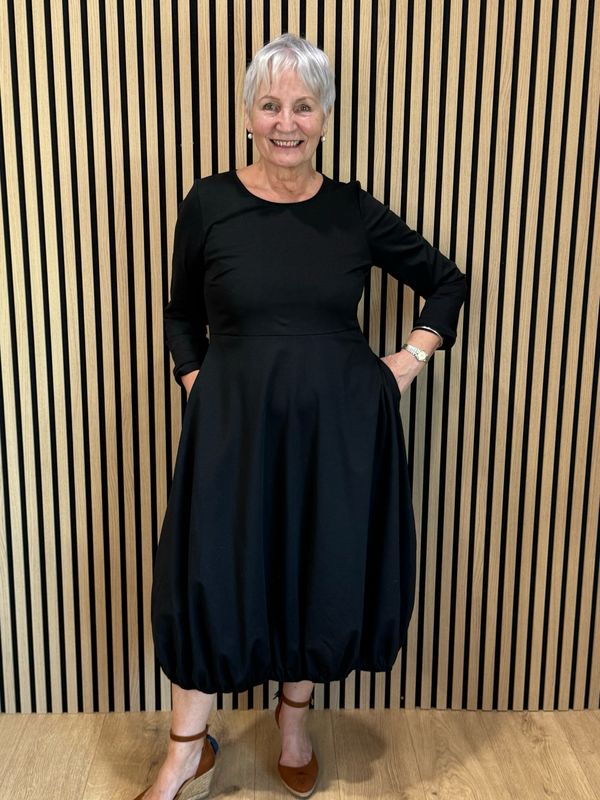 Balloon Hem Midi Dress - Black