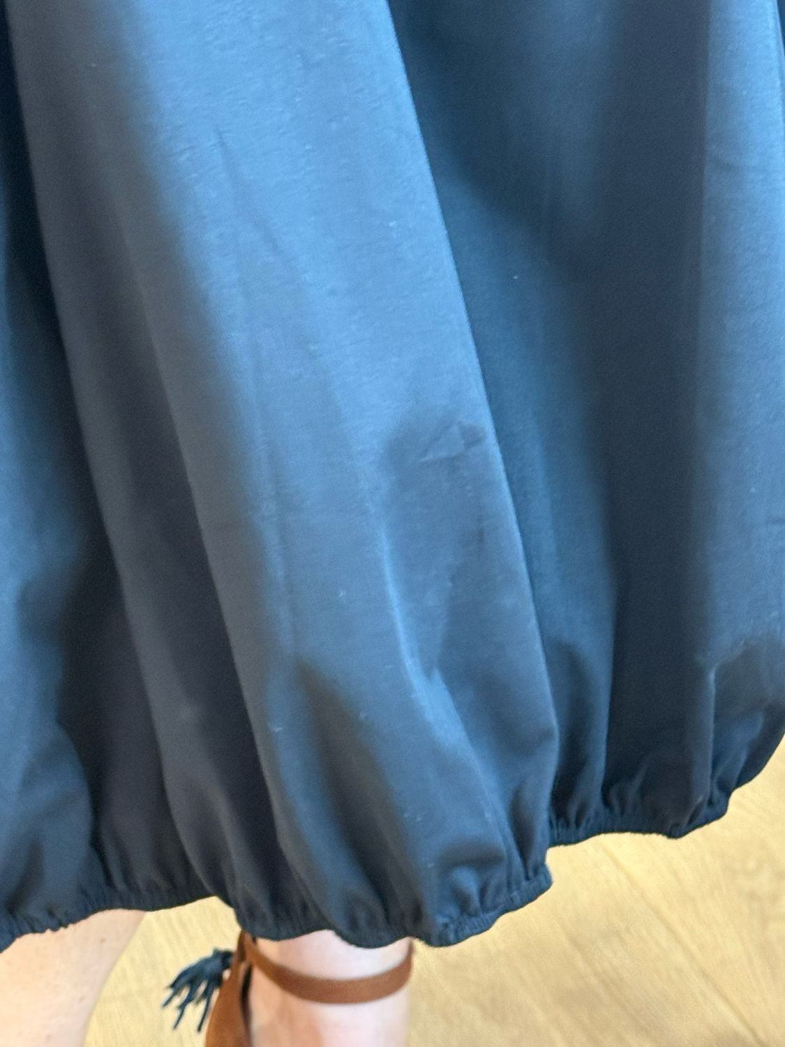 Balloon Hem Midi Dress - Black