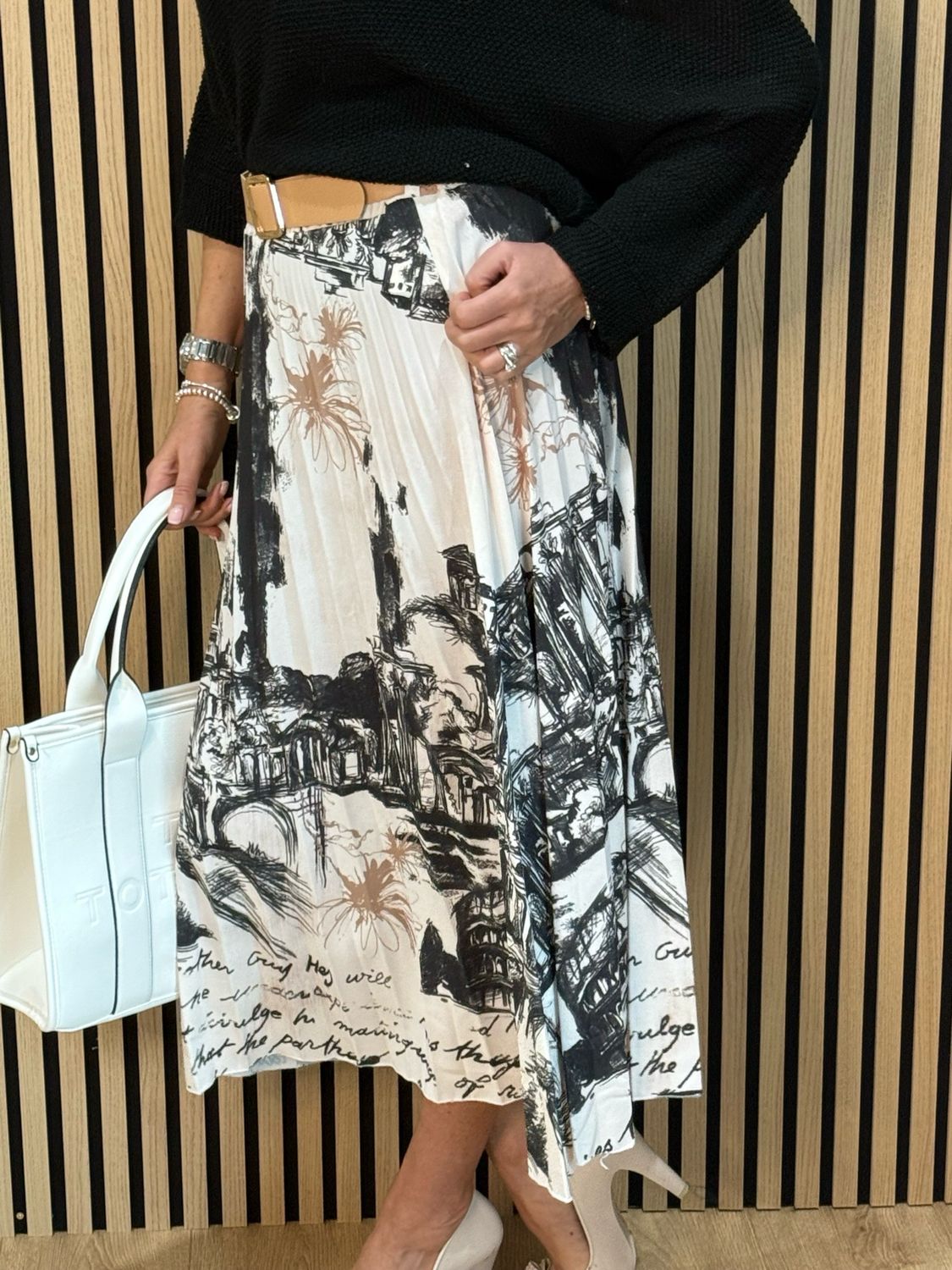 Art Print Midi Skirt - Black/White