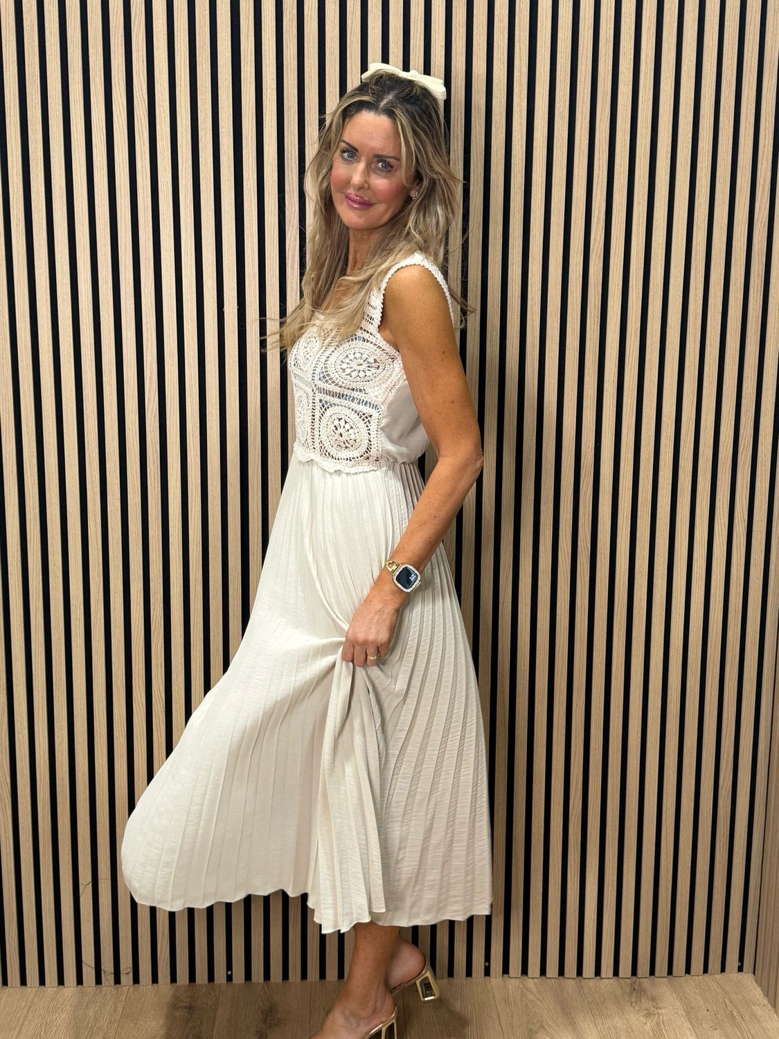 Crochet Bodice Pleated Midi Dress - Cream