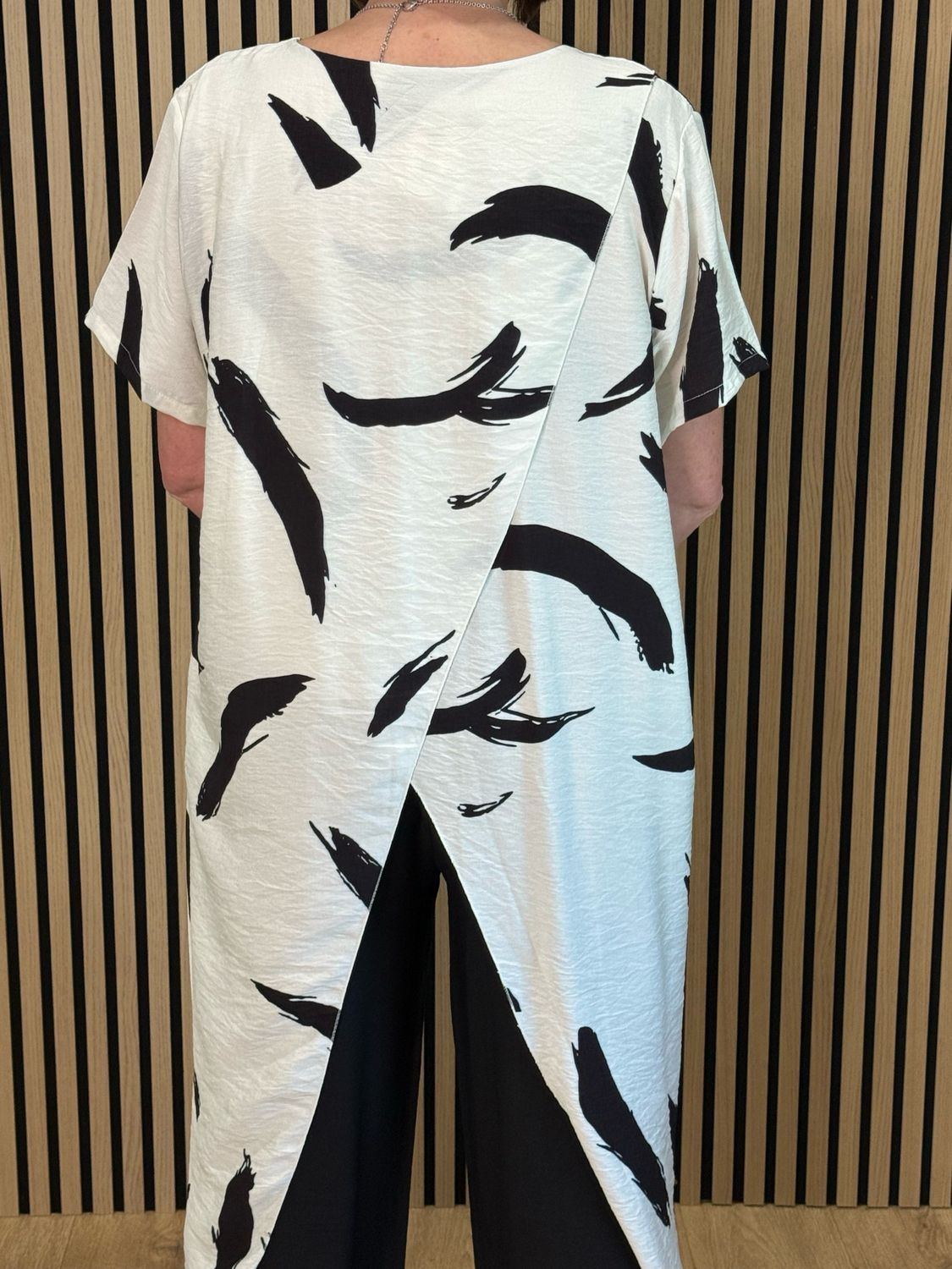 Abstract Print Co-Ord Set - Black