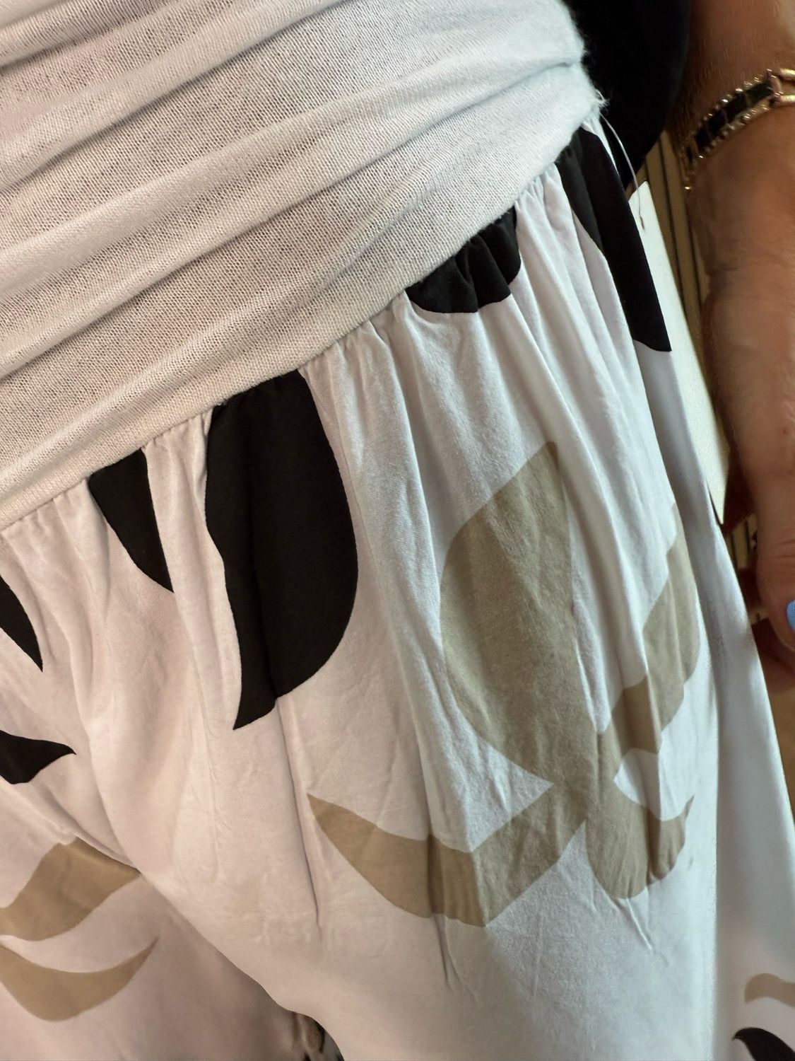 Abstract Leaf Print Harem Pants - White