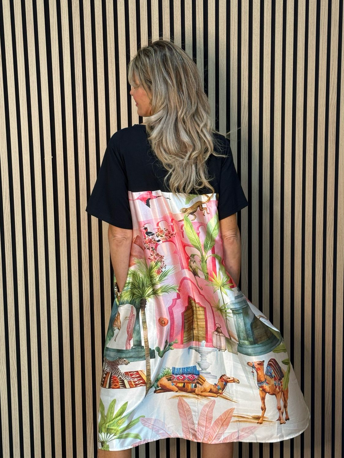 Scenic Print Midi Dress - Black/Pink/Green