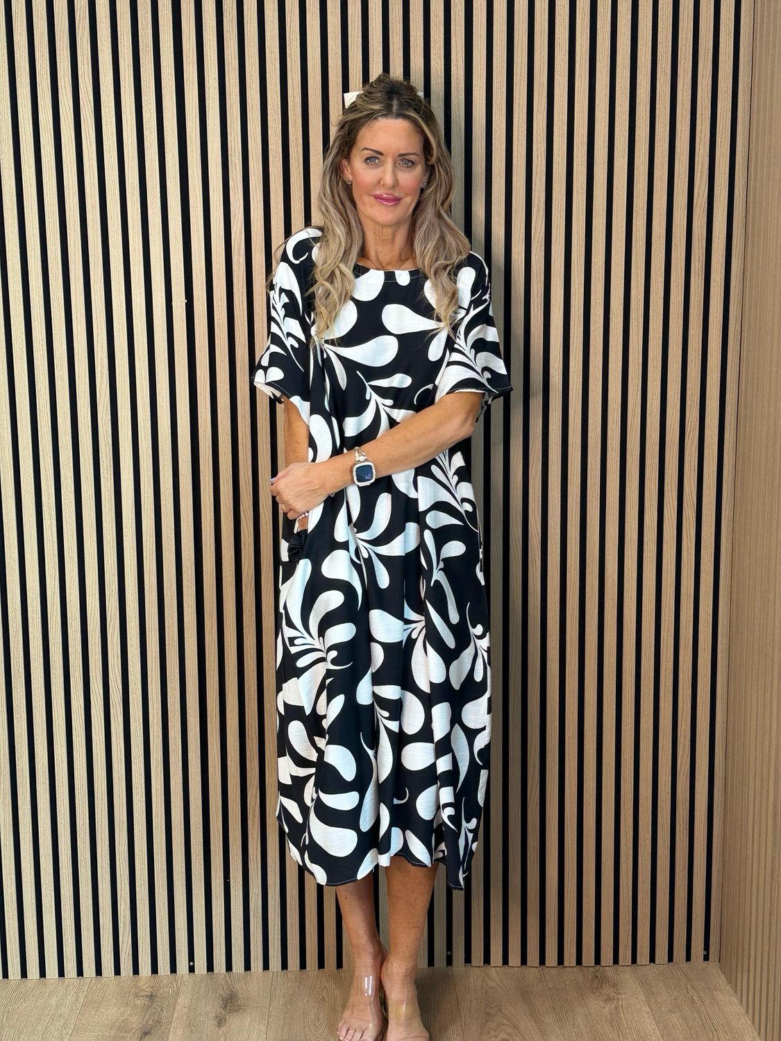 Abstract Print Relaxed Midi Dress - Black