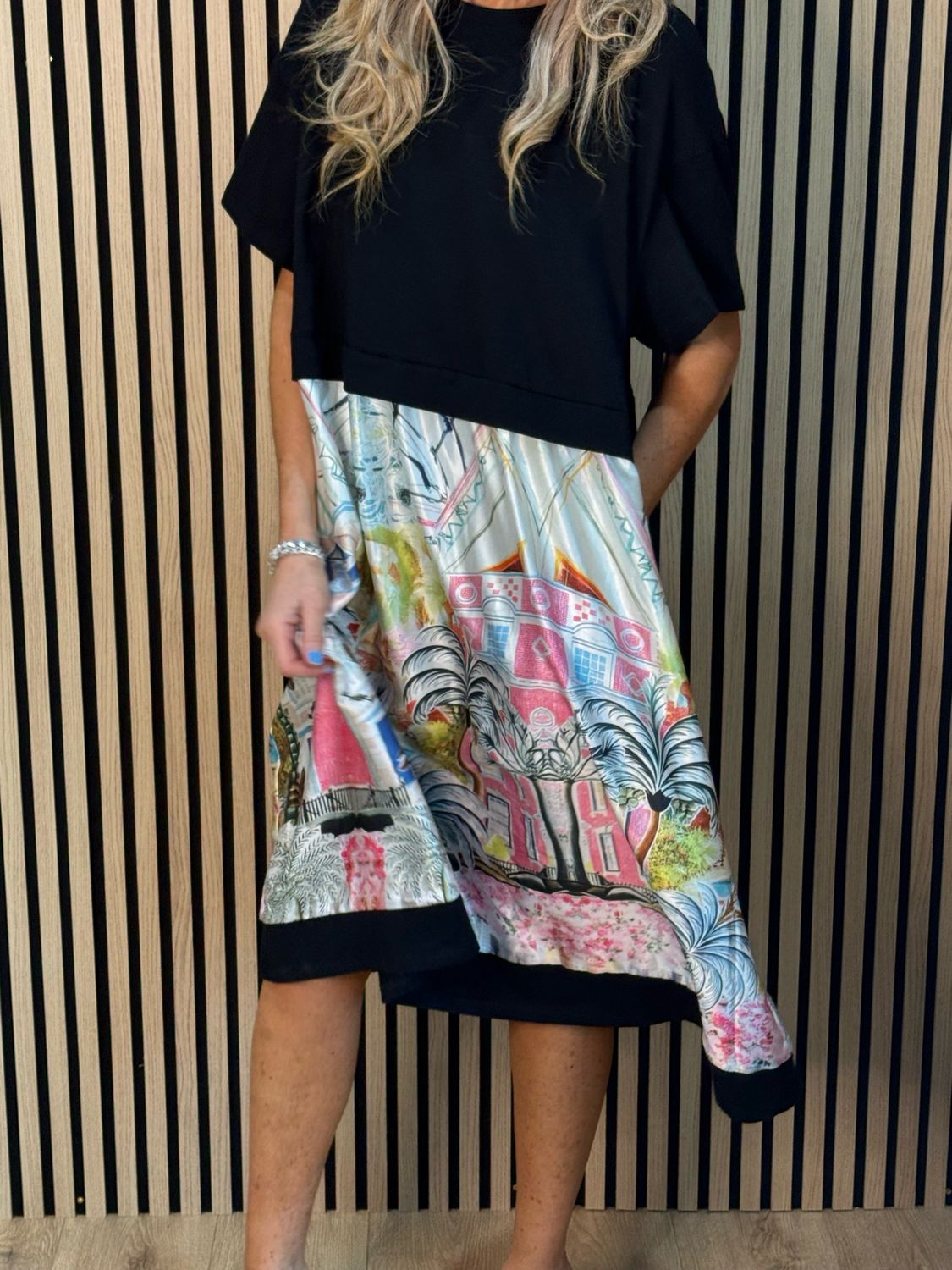 Scenic Print Midi Dress - Black/White/Pink