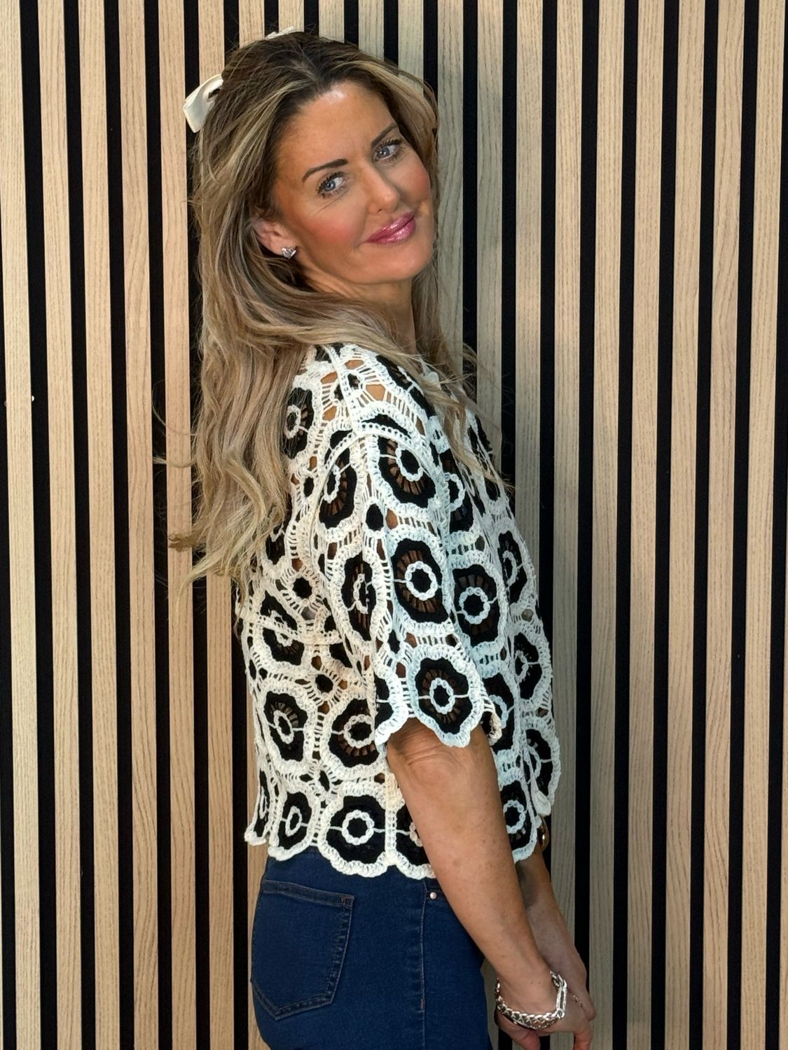 Circle Pattern Crochet Cardigan- Black/White