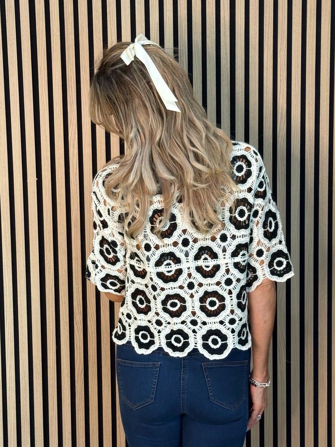 Circle Pattern Crochet Cardigan- Black/White