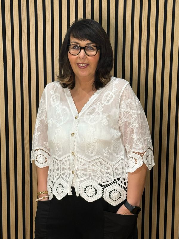 Floral Embroidered Cotton Top - White