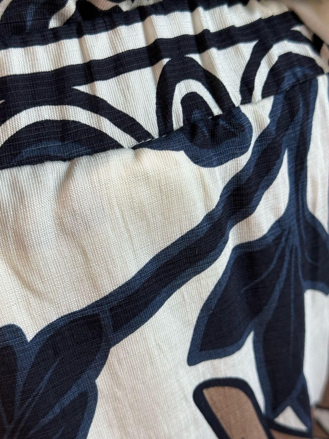 Leaf Print Trouser Suit - Navy/Cream