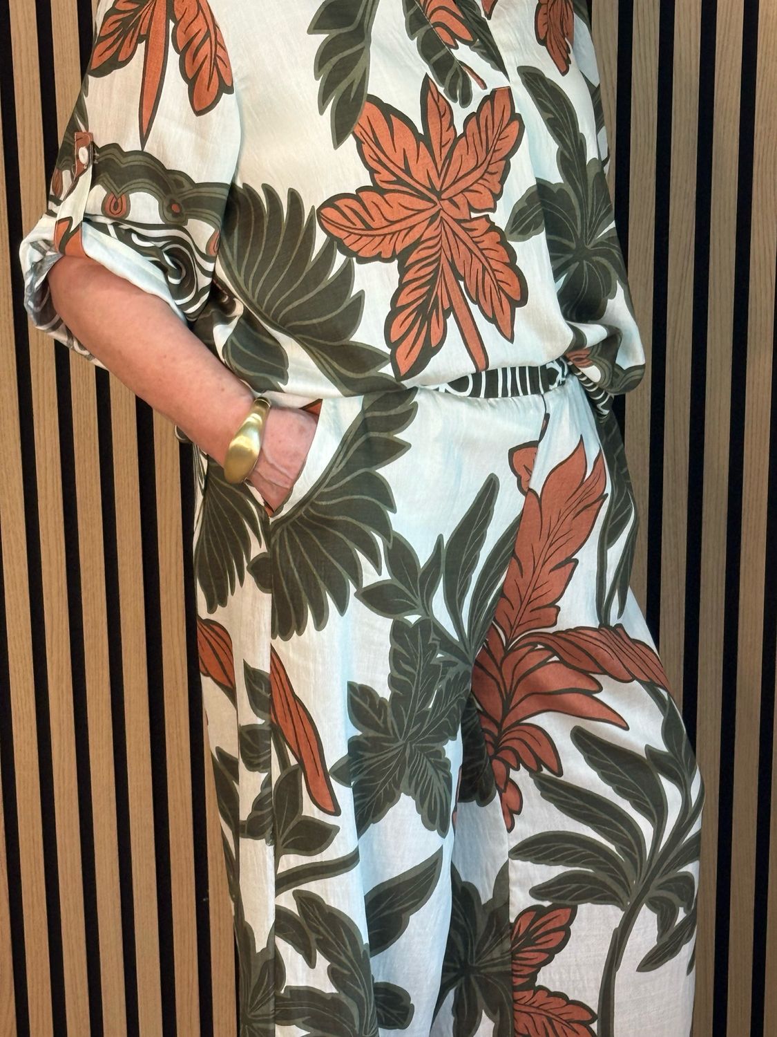 Leaf Print Trouser Suit - Khaki/Cream