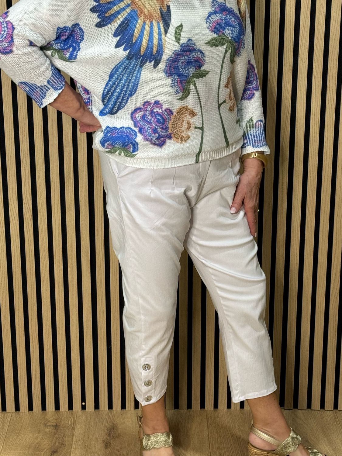 Button Detail Cropped Trousers - White