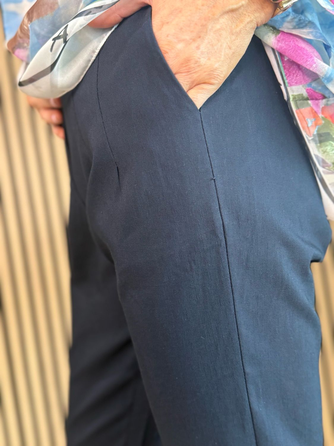 Button Detail Cropped Trousers - Navy