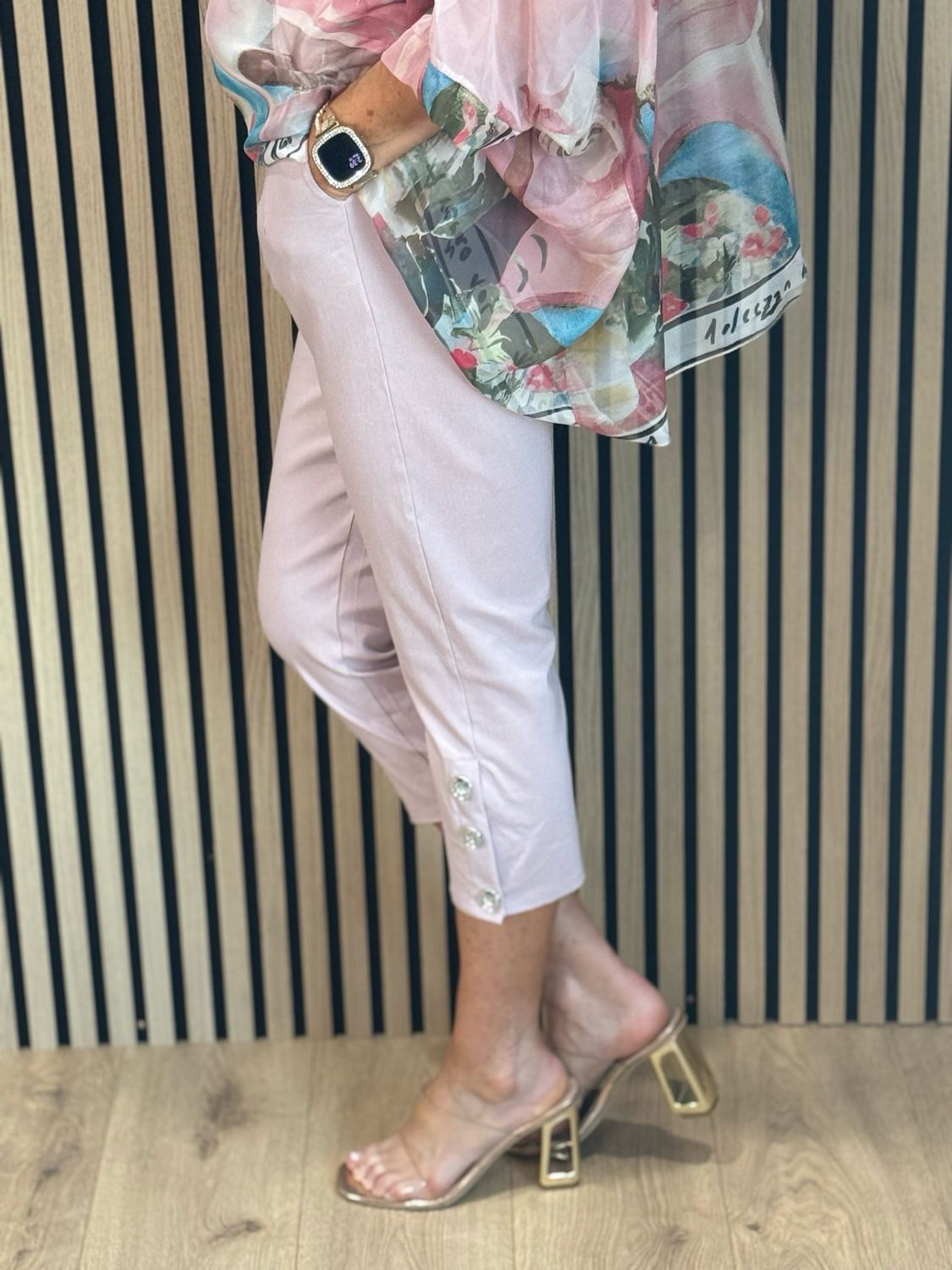 Button Detail Cropped Trousers - Pink